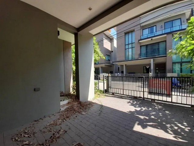 ประกาศฟรี! ซื้อ-ขาย-เช่า คอนโด บ้าน ทาวน์โฮม ที่ดิน และพื้นที่เชิงพาณิชย์ทั่วประเทศไทย ทุกทำเล ทุกงบประมาณ ไม่มีค่าใช้จ่าย ลงง่าย ขายไว เข้าถึงผู้ซื้อโดยตรง 4 256504pic3.jpg