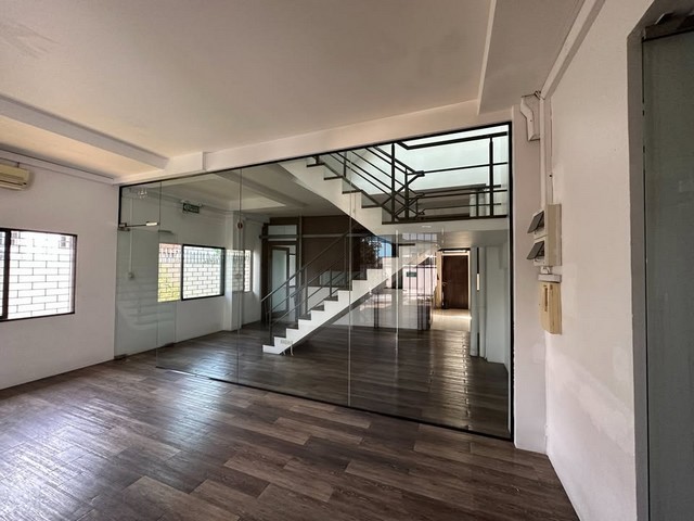 ประกาศฟรี! ซื้อ-ขาย-เช่า คอนโด บ้าน ทาวน์โฮม ที่ดิน และพื้นที่เชิงพาณิชย์ทั่วประเทศไทย ทุกทำเล ทุกงบประมาณ ไม่มีค่าใช้จ่าย ลงง่าย ขายไว เข้าถึงผู้ซื้อโดยตรง 5 517769pic4.jpg