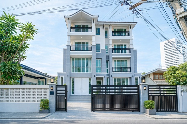 ประกาศฟรี! ซื้อ-ขาย-เช่า คอนโด บ้าน ทาวน์โฮม ที่ดิน และพื้นที่เชิงพาณิชย์ทั่วประเทศไทย ทุกทำเล ทุกงบประมาณ ไม่มีค่าใช้จ่าย ลงง่าย ขายไว เข้าถึงผู้ซื้อโดยตรง 2 256827pic1.jpg