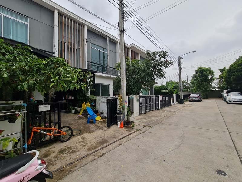 ประกาศฟรี! ซื้อ-ขาย-เช่า คอนโด บ้าน ทาวน์โฮม ที่ดิน และพื้นที่เชิงพาณิชย์ทั่วประเทศไทย ทุกทำเล ทุกงบประมาณ ไม่มีค่าใช้จ่าย ลงง่าย ขายไว เข้าถึงผู้ซื้อโดยตรง 4 256860pic3.jpg