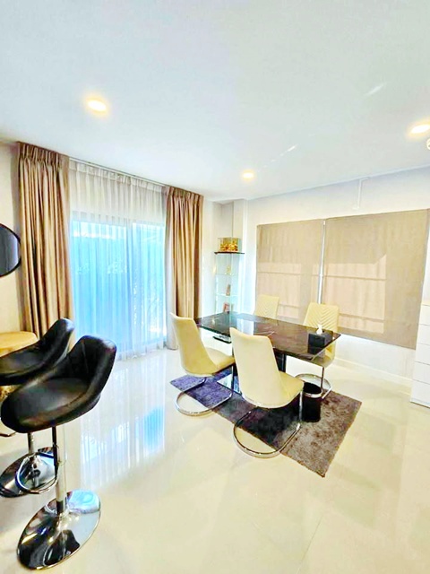 ประกาศฟรี! ซื้อ-ขาย-เช่า คอนโด บ้าน ทาวน์โฮม ที่ดิน และพื้นที่เชิงพาณิชย์ทั่วประเทศไทย ทุกทำเล ทุกงบประมาณ ไม่มีค่าใช้จ่าย ลงง่าย ขายไว เข้าถึงผู้ซื้อโดยตรง 4 256819pic3.jpg