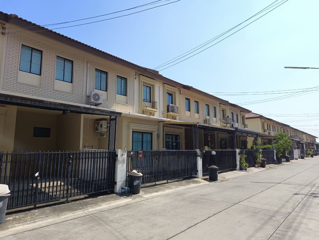 ประกาศฟรี! ซื้อ-ขาย-เช่า คอนโด บ้าน ทาวน์โฮม ที่ดิน และพื้นที่เชิงพาณิชย์ทั่วประเทศไทย ทุกทำเล ทุกงบประมาณ ไม่มีค่าใช้จ่าย ลงง่าย ขายไว เข้าถึงผู้ซื้อโดยตรง 4 256856pic3.jpg