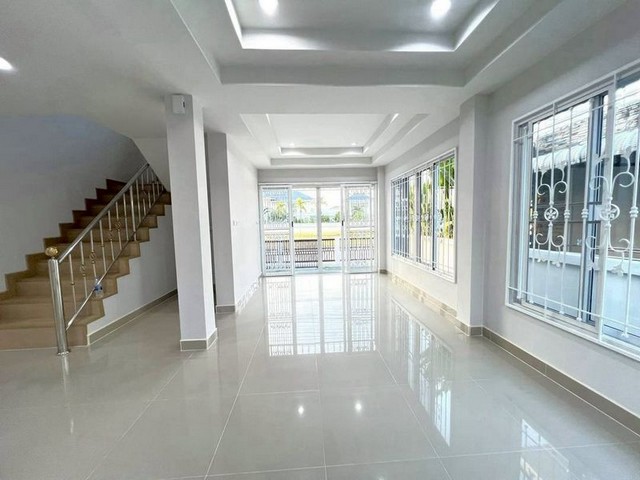 ประกาศฟรี! ซื้อ-ขาย-เช่า คอนโด บ้าน ทาวน์โฮม ที่ดิน และพื้นที่เชิงพาณิชย์ทั่วประเทศไทย ทุกทำเล ทุกงบประมาณ ไม่มีค่าใช้จ่าย ลงง่าย ขายไว เข้าถึงผู้ซื้อโดยตรง 4 256998pic3.jpg