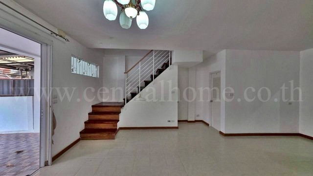 ประกาศฟรี! ซื้อ-ขาย-เช่า คอนโด บ้าน ทาวน์โฮม ที่ดิน และพื้นที่เชิงพาณิชย์ทั่วประเทศไทย ทุกทำเล ทุกงบประมาณ ไม่มีค่าใช้จ่าย ลงง่าย ขายไว เข้าถึงผู้ซื้อโดยตรง 5 224948pic4.jpg