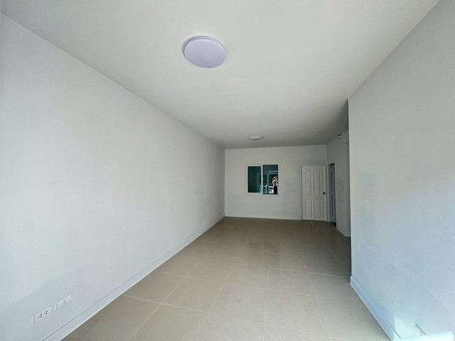 ประกาศฟรี! ซื้อ-ขาย-เช่า คอนโด บ้าน ทาวน์โฮม ที่ดิน และพื้นที่เชิงพาณิชย์ทั่วประเทศไทย ทุกทำเล ทุกงบประมาณ ไม่มีค่าใช้จ่าย ลงง่าย ขายไว เข้าถึงผู้ซื้อโดยตรง 4 316946pic3.jpg