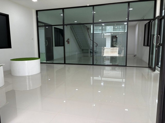 ประกาศฟรี! ซื้อ-ขาย-เช่า คอนโด บ้าน ทาวน์โฮม ที่ดิน และพื้นที่เชิงพาณิชย์ทั่วประเทศไทย ทุกทำเล ทุกงบประมาณ ไม่มีค่าใช้จ่าย ลงง่าย ขายไว เข้าถึงผู้ซื้อโดยตรง 5 517921pic4.jpg