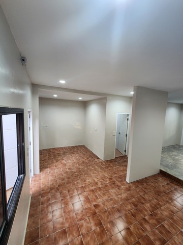 ประกาศฟรี! ซื้อ-ขาย-เช่า คอนโด บ้าน ทาวน์โฮม ที่ดิน และพื้นที่เชิงพาณิชย์ทั่วประเทศไทย ทุกทำเล ทุกงบประมาณ ไม่มีค่าใช้จ่าย ลงง่าย ขายไว เข้าถึงผู้ซื้อโดยตรง 4 517957pic3.jpg