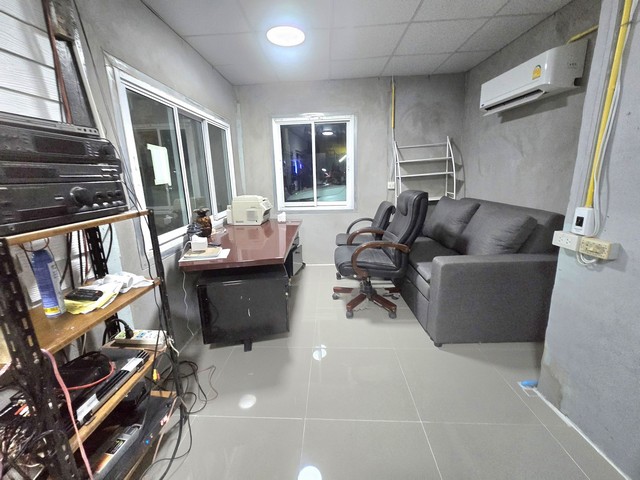 ประกาศฟรี! ซื้อ-ขาย-เช่า คอนโด บ้าน ทาวน์โฮม ที่ดิน และพื้นที่เชิงพาณิชย์ทั่วประเทศไทย ทุกทำเล ทุกงบประมาณ ไม่มีค่าใช้จ่าย ลงง่าย ขายไว เข้าถึงผู้ซื้อโดยตรง 5 316549pic4.jpg