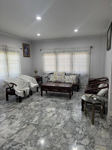 ประกาศฟรี! ซื้อ-ขาย-เช่า คอนโด บ้าน ทาวน์โฮม ที่ดิน และพื้นที่เชิงพาณิชย์ทั่วประเทศไทย ทุกทำเล ทุกงบประมาณ ไม่มีค่าใช้จ่าย ลงง่าย ขายไว เข้าถึงผู้ซื้อโดยตรง 4 518069pic3.jpg