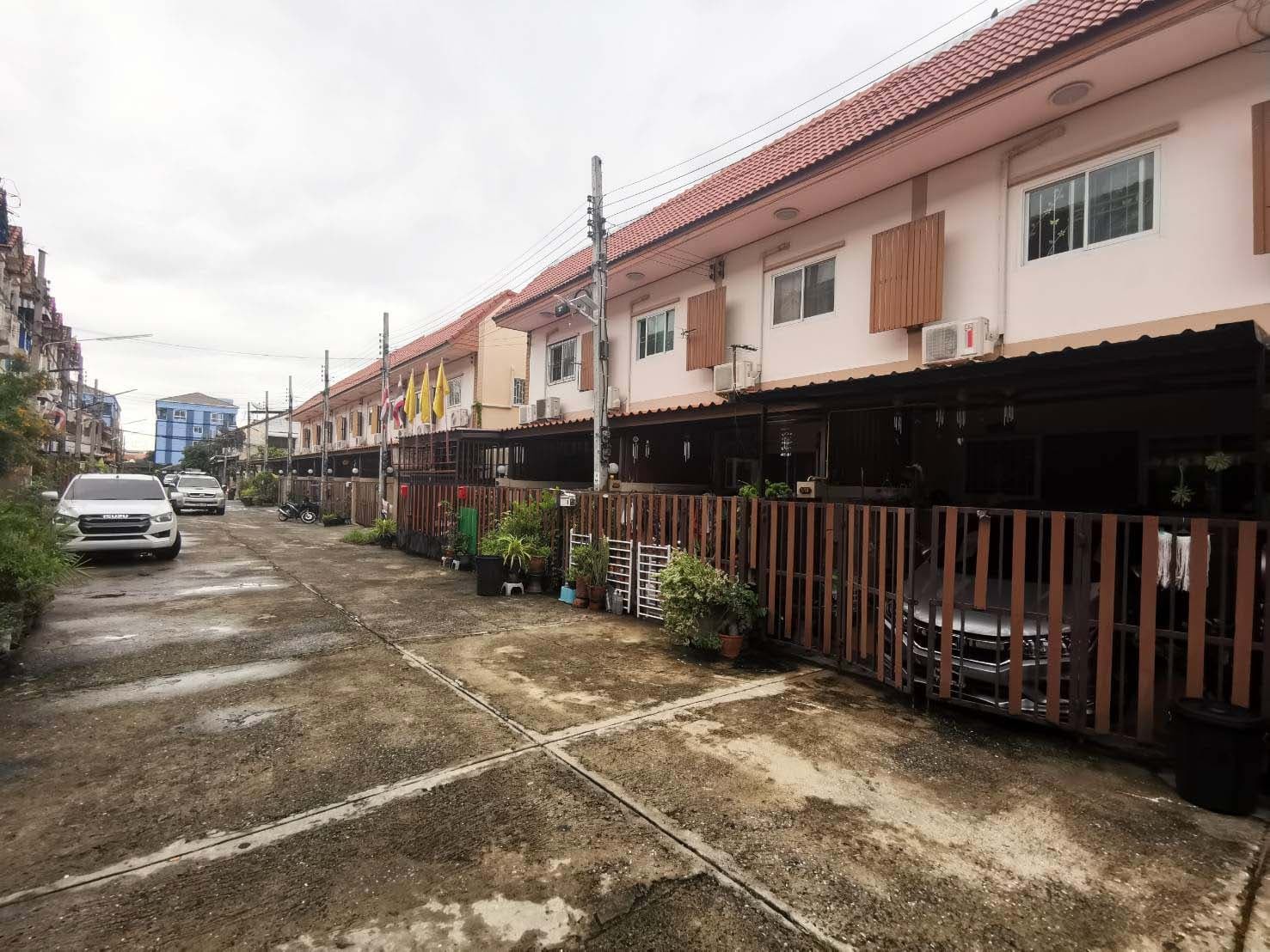 ประกาศฟรี! ซื้อ-ขาย-เช่า คอนโด บ้าน ทาวน์โฮม ที่ดิน และพื้นที่เชิงพาณิชย์ทั่วประเทศไทย ทุกทำเล ทุกงบประมาณ ไม่มีค่าใช้จ่าย ลงง่าย ขายไว เข้าถึงผู้ซื้อโดยตรง 4 256887pic3.jpg