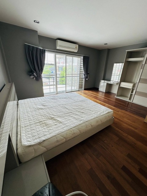 ประกาศฟรี! ซื้อ-ขาย-เช่า คอนโด บ้าน ทาวน์โฮม ที่ดิน และพื้นที่เชิงพาณิชย์ทั่วประเทศไทย ทุกทำเล ทุกงบประมาณ ไม่มีค่าใช้จ่าย ลงง่าย ขายไว เข้าถึงผู้ซื้อโดยตรง 5 518059pic4.jpg