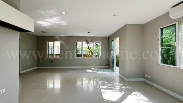 ประกาศฟรี! ซื้อ-ขาย-เช่า คอนโด บ้าน ทาวน์โฮม ที่ดิน และพื้นที่เชิงพาณิชย์ทั่วประเทศไทย ทุกทำเล ทุกงบประมาณ ไม่มีค่าใช้จ่าย ลงง่าย ขายไว เข้าถึงผู้ซื้อโดยตรง 5 257212pic4.jpg