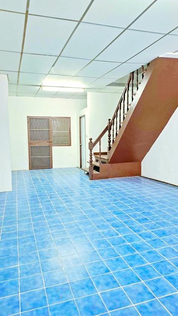 ประกาศฟรี! ซื้อ-ขาย-เช่า คอนโด บ้าน ทาวน์โฮม ที่ดิน และพื้นที่เชิงพาณิชย์ทั่วประเทศไทย ทุกทำเล ทุกงบประมาณ ไม่มีค่าใช้จ่าย ลงง่าย ขายไว เข้าถึงผู้ซื้อโดยตรง 4 257119pic4.jpg