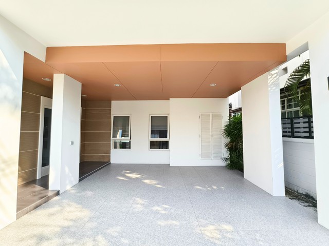 ประกาศฟรี! ซื้อ-ขาย-เช่า คอนโด บ้าน ทาวน์โฮม ที่ดิน และพื้นที่เชิงพาณิชย์ทั่วประเทศไทย ทุกทำเล ทุกงบประมาณ ไม่มีค่าใช้จ่าย ลงง่าย ขายไว เข้าถึงผู้ซื้อโดยตรง 4 317034pic3.jpg