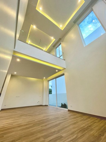 ประกาศฟรี! ซื้อ-ขาย-เช่า คอนโด บ้าน ทาวน์โฮม ที่ดิน และพื้นที่เชิงพาณิชย์ทั่วประเทศไทย ทุกทำเล ทุกงบประมาณ ไม่มีค่าใช้จ่าย ลงง่าย ขายไว เข้าถึงผู้ซื้อโดยตรง 4 257288pic3.jpg