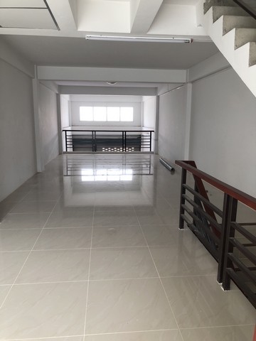 ประกาศฟรี! ซื้อ-ขาย-เช่า คอนโด บ้าน ทาวน์โฮม ที่ดิน และพื้นที่เชิงพาณิชย์ทั่วประเทศไทย ทุกทำเล ทุกงบประมาณ ไม่มีค่าใช้จ่าย ลงง่าย ขายไว เข้าถึงผู้ซื้อโดยตรง 5 14706pic4.jpg