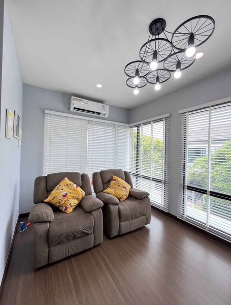 ประกาศฟรี! ซื้อ-ขาย-เช่า คอนโด บ้าน ทาวน์โฮม ที่ดิน และพื้นที่เชิงพาณิชย์ทั่วประเทศไทย ทุกทำเล ทุกงบประมาณ ไม่มีค่าใช้จ่าย ลงง่าย ขายไว เข้าถึงผู้ซื้อโดยตรง 3 316767pic2.jpg