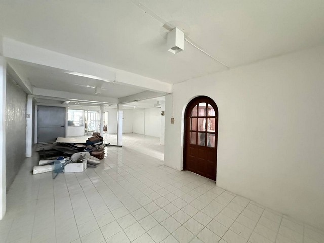 ประกาศฟรี! ซื้อ-ขาย-เช่า คอนโด บ้าน ทาวน์โฮม ที่ดิน และพื้นที่เชิงพาณิชย์ทั่วประเทศไทย ทุกทำเล ทุกงบประมาณ ไม่มีค่าใช้จ่าย ลงง่าย ขายไว เข้าถึงผู้ซื้อโดยตรง 5 518211pic4.jpg