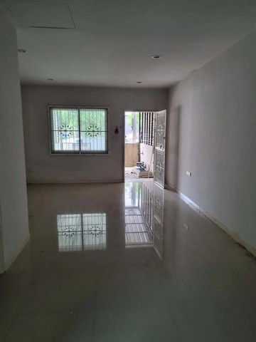 ประกาศฟรี! ซื้อ-ขาย-เช่า คอนโด บ้าน ทาวน์โฮม ที่ดิน และพื้นที่เชิงพาณิชย์ทั่วประเทศไทย ทุกทำเล ทุกงบประมาณ ไม่มีค่าใช้จ่าย ลงง่าย ขายไว เข้าถึงผู้ซื้อโดยตรง 3 257243pic2.jpg