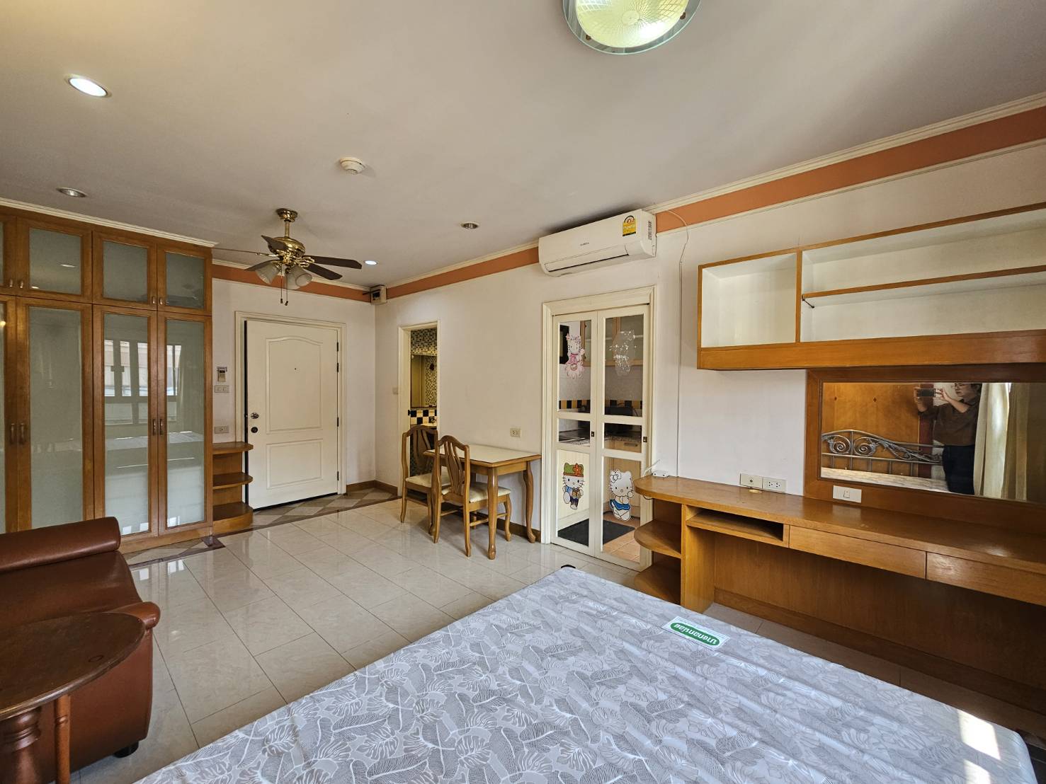 ประกาศฟรี! ซื้อ-ขาย-เช่า คอนโด บ้าน ทาวน์โฮม ที่ดิน และพื้นที่เชิงพาณิชย์ทั่วประเทศไทย ทุกทำเล ทุกงบประมาณ ไม่มีค่าใช้จ่าย ลงง่าย ขายไว เข้าถึงผู้ซื้อโดยตรง 3 294196pic2.jpg