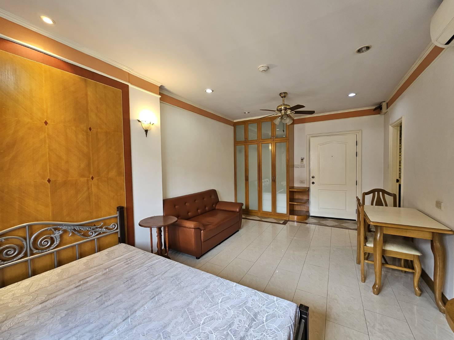 ประกาศฟรี! ซื้อ-ขาย-เช่า คอนโด บ้าน ทาวน์โฮม ที่ดิน และพื้นที่เชิงพาณิชย์ทั่วประเทศไทย ทุกทำเล ทุกงบประมาณ ไม่มีค่าใช้จ่าย ลงง่าย ขายไว เข้าถึงผู้ซื้อโดยตรง 5 294196pic4.jpg