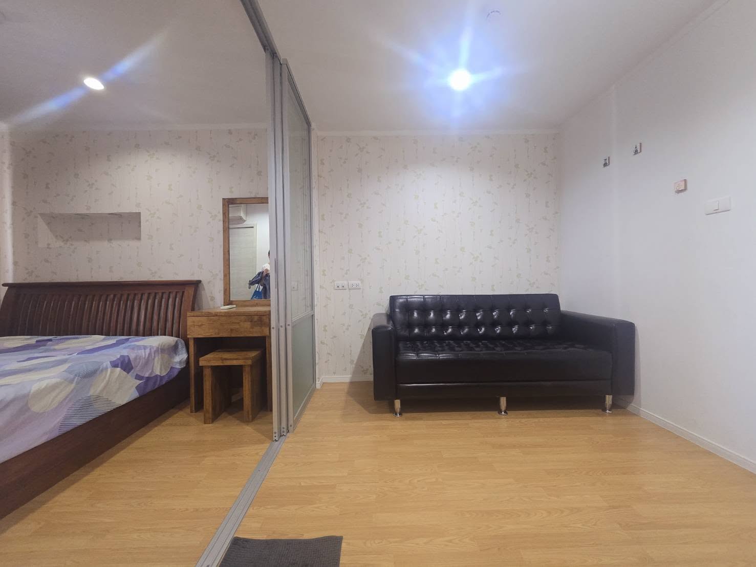 ประกาศฟรี! ซื้อ-ขาย-เช่า คอนโด บ้าน ทาวน์โฮม ที่ดิน และพื้นที่เชิงพาณิชย์ทั่วประเทศไทย ทุกทำเล ทุกงบประมาณ ไม่มีค่าใช้จ่าย ลงง่าย ขายไว เข้าถึงผู้ซื้อโดยตรง 3 293695pic2.jpg