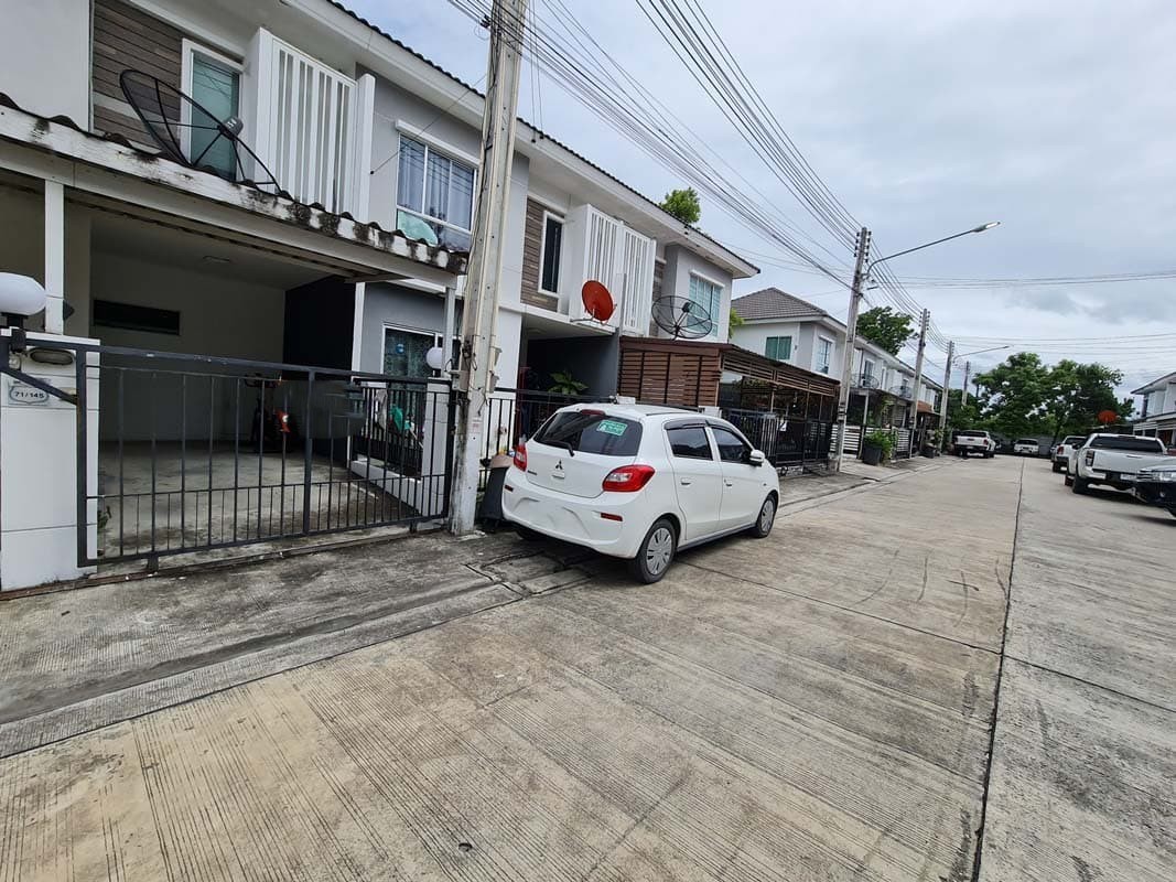 ประกาศฟรี! ซื้อ-ขาย-เช่า คอนโด บ้าน ทาวน์โฮม ที่ดิน และพื้นที่เชิงพาณิชย์ทั่วประเทศไทย ทุกทำเล ทุกงบประมาณ ไม่มีค่าใช้จ่าย ลงง่าย ขายไว เข้าถึงผู้ซื้อโดยตรง 2 257256pic1.jpg