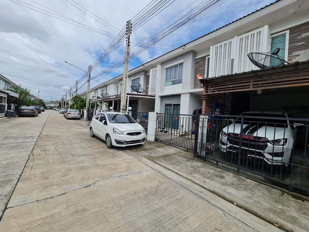 ประกาศฟรี! ซื้อ-ขาย-เช่า คอนโด บ้าน ทาวน์โฮม ที่ดิน และพื้นที่เชิงพาณิชย์ทั่วประเทศไทย ทุกทำเล ทุกงบประมาณ ไม่มีค่าใช้จ่าย ลงง่าย ขายไว เข้าถึงผู้ซื้อโดยตรง 4 257256pic3.jpg