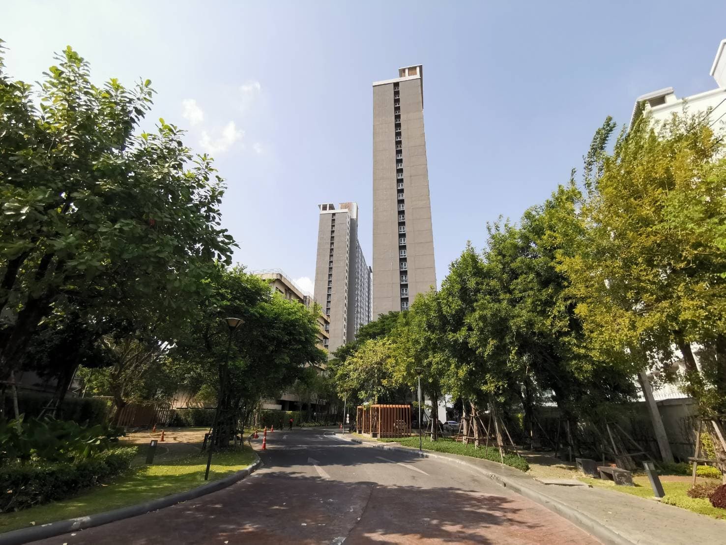 ประกาศฟรี! ซื้อ-ขาย-เช่า คอนโด บ้าน ทาวน์โฮม ที่ดิน และพื้นที่เชิงพาณิชย์ทั่วประเทศไทย ทุกทำเล ทุกงบประมาณ ไม่มีค่าใช้จ่าย ลงง่าย ขายไว เข้าถึงผู้ซื้อโดยตรง 3 257249pic2.jpg