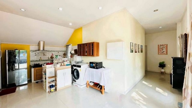 ประกาศฟรี! ซื้อ-ขาย-เช่า คอนโด บ้าน ทาวน์โฮม ที่ดิน และพื้นที่เชิงพาณิชย์ทั่วประเทศไทย ทุกทำเล ทุกงบประมาณ ไม่มีค่าใช้จ่าย ลงง่าย ขายไว เข้าถึงผู้ซื้อโดยตรง 4 298677pic3.jpg