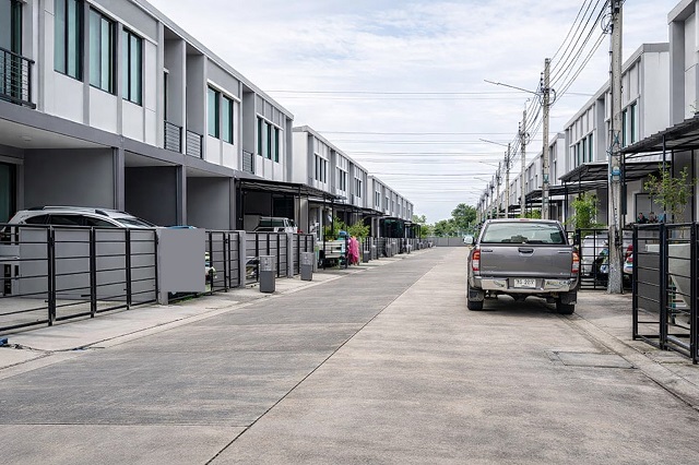 ประกาศฟรี! ซื้อ-ขาย-เช่า คอนโด บ้าน ทาวน์โฮม ที่ดิน และพื้นที่เชิงพาณิชย์ทั่วประเทศไทย ทุกทำเล ทุกงบประมาณ ไม่มีค่าใช้จ่าย ลงง่าย ขายไว เข้าถึงผู้ซื้อโดยตรง 2 258023pic1.jpg