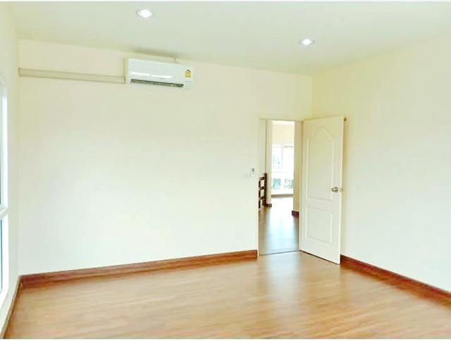 ประกาศฟรี! ซื้อ-ขาย-เช่า คอนโด บ้าน ทาวน์โฮม ที่ดิน และพื้นที่เชิงพาณิชย์ทั่วประเทศไทย ทุกทำเล ทุกงบประมาณ ไม่มีค่าใช้จ่าย ลงง่าย ขายไว เข้าถึงผู้ซื้อโดยตรง 3 258018pic2.jpg