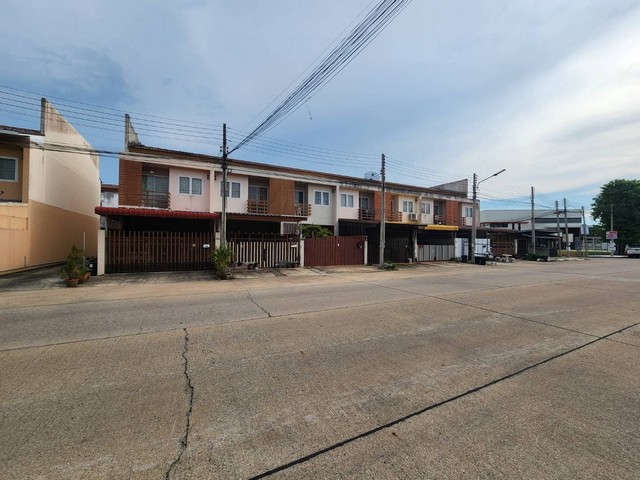 ประกาศฟรี! ซื้อ-ขาย-เช่า คอนโด บ้าน ทาวน์โฮม ที่ดิน และพื้นที่เชิงพาณิชย์ทั่วประเทศไทย ทุกทำเล ทุกงบประมาณ ไม่มีค่าใช้จ่าย ลงง่าย ขายไว เข้าถึงผู้ซื้อโดยตรง 3 257014pic2.jpg