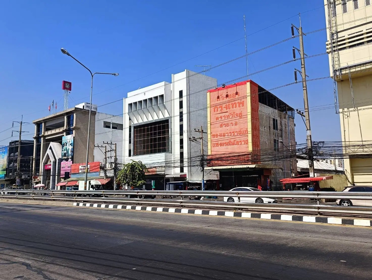 ประกาศฟรี! ซื้อ-ขาย-เช่า คอนโด บ้าน ทาวน์โฮม ที่ดิน และพื้นที่เชิงพาณิชย์ทั่วประเทศไทย ทุกทำเล ทุกงบประมาณ ไม่มีค่าใช้จ่าย ลงง่าย ขายไว เข้าถึงผู้ซื้อโดยตรง 4 256615pic3.jpg