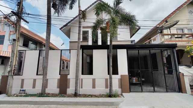 ประกาศฟรี! ซื้อ-ขาย-เช่า คอนโด บ้าน ทาวน์โฮม ที่ดิน และพื้นที่เชิงพาณิชย์ทั่วประเทศไทย ทุกทำเล ทุกงบประมาณ ไม่มีค่าใช้จ่าย ลงง่าย ขายไว เข้าถึงผู้ซื้อโดยตรง 2 317228pic1.jpg