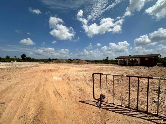 ประกาศฟรี! ซื้อ-ขาย-เช่า คอนโด บ้าน ทาวน์โฮม ที่ดิน และพื้นที่เชิงพาณิชย์ทั่วประเทศไทย ทุกทำเล ทุกงบประมาณ ไม่มีค่าใช้จ่าย ลงง่าย ขายไว เข้าถึงผู้ซื้อโดยตรง 4 258071pic3.jpg