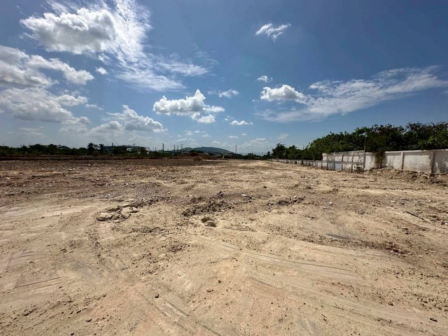 ประกาศฟรี! ซื้อ-ขาย-เช่า คอนโด บ้าน ทาวน์โฮม ที่ดิน และพื้นที่เชิงพาณิชย์ทั่วประเทศไทย ทุกทำเล ทุกงบประมาณ ไม่มีค่าใช้จ่าย ลงง่าย ขายไว เข้าถึงผู้ซื้อโดยตรง 5 258071pic4.jpg