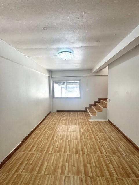 ประกาศฟรี! ซื้อ-ขาย-เช่า คอนโด บ้าน ทาวน์โฮม ที่ดิน และพื้นที่เชิงพาณิชย์ทั่วประเทศไทย ทุกทำเล ทุกงบประมาณ ไม่มีค่าใช้จ่าย ลงง่าย ขายไว เข้าถึงผู้ซื้อโดยตรง 5 518123pic4.jpg