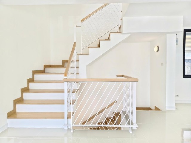 ประกาศฟรี! ซื้อ-ขาย-เช่า คอนโด บ้าน ทาวน์โฮม ที่ดิน และพื้นที่เชิงพาณิชย์ทั่วประเทศไทย ทุกทำเล ทุกงบประมาณ ไม่มีค่าใช้จ่าย ลงง่าย ขายไว เข้าถึงผู้ซื้อโดยตรง 5 316898pic4.jpg