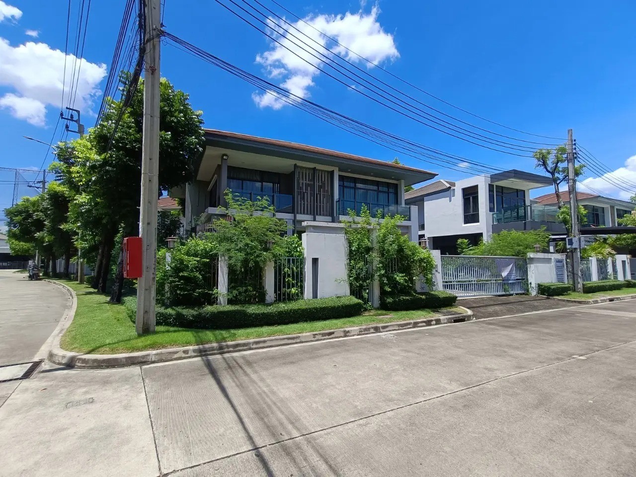 ประกาศฟรี! ซื้อ-ขาย-เช่า คอนโด บ้าน ทาวน์โฮม ที่ดิน และพื้นที่เชิงพาณิชย์ทั่วประเทศไทย ทุกทำเล ทุกงบประมาณ ไม่มีค่าใช้จ่าย ลงง่าย ขายไว เข้าถึงผู้ซื้อโดยตรง 4 256686pic3.jpg