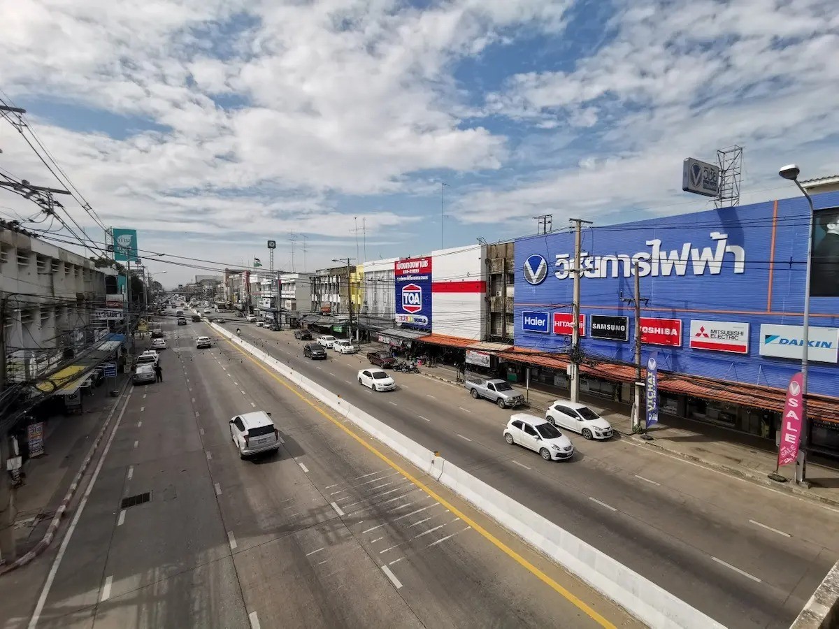 ประกาศฟรี! ซื้อ-ขาย-เช่า คอนโด บ้าน ทาวน์โฮม ที่ดิน และพื้นที่เชิงพาณิชย์ทั่วประเทศไทย ทุกทำเล ทุกงบประมาณ ไม่มีค่าใช้จ่าย ลงง่าย ขายไว เข้าถึงผู้ซื้อโดยตรง 5 256685pic4.jpg