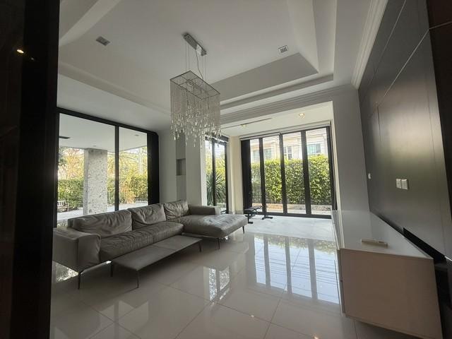 ประกาศฟรี! ซื้อ-ขาย-เช่า คอนโด บ้าน ทาวน์โฮม ที่ดิน และพื้นที่เชิงพาณิชย์ทั่วประเทศไทย ทุกทำเล ทุกงบประมาณ ไม่มีค่าใช้จ่าย ลงง่าย ขายไว เข้าถึงผู้ซื้อโดยตรง 5 515672pic4.jpg