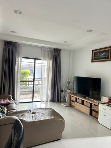 ประกาศฟรี! ซื้อ-ขาย-เช่า คอนโด บ้าน ทาวน์โฮม ที่ดิน และพื้นที่เชิงพาณิชย์ทั่วประเทศไทย ทุกทำเล ทุกงบประมาณ ไม่มีค่าใช้จ่าย ลงง่าย ขายไว เข้าถึงผู้ซื้อโดยตรง 4 258093pic3.jpg