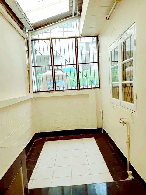 ประกาศฟรี! ซื้อ-ขาย-เช่า คอนโด บ้าน ทาวน์โฮม ที่ดิน และพื้นที่เชิงพาณิชย์ทั่วประเทศไทย ทุกทำเล ทุกงบประมาณ ไม่มีค่าใช้จ่าย ลงง่าย ขายไว เข้าถึงผู้ซื้อโดยตรง 5 317187pic4.jpg