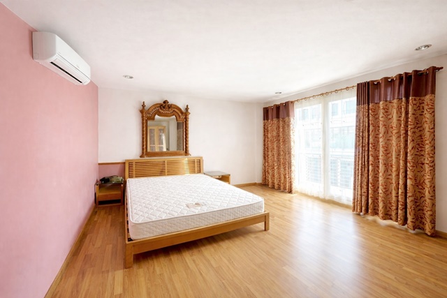 ประกาศฟรี! ซื้อ-ขาย-เช่า คอนโด บ้าน ทาวน์โฮม ที่ดิน และพื้นที่เชิงพาณิชย์ทั่วประเทศไทย ทุกทำเล ทุกงบประมาณ ไม่มีค่าใช้จ่าย ลงง่าย ขายไว เข้าถึงผู้ซื้อโดยตรง 4 317178pic3.jpg