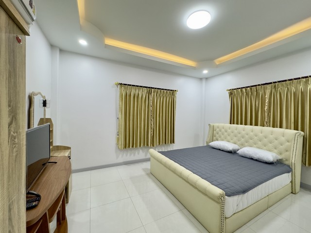 ประกาศฟรี! ซื้อ-ขาย-เช่า คอนโด บ้าน ทาวน์โฮม ที่ดิน และพื้นที่เชิงพาณิชย์ทั่วประเทศไทย ทุกทำเล ทุกงบประมาณ ไม่มีค่าใช้จ่าย ลงง่าย ขายไว เข้าถึงผู้ซื้อโดยตรง 5 258126pic4.jpg