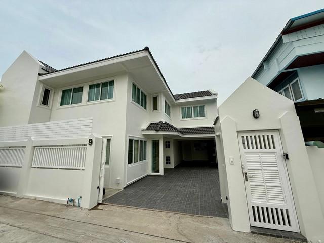 ประกาศฟรี! ซื้อ-ขาย-เช่า คอนโด บ้าน ทาวน์โฮม ที่ดิน และพื้นที่เชิงพาณิชย์ทั่วประเทศไทย ทุกทำเล ทุกงบประมาณ ไม่มีค่าใช้จ่าย ลงง่าย ขายไว เข้าถึงผู้ซื้อโดยตรง 2 518400pic1.jpg