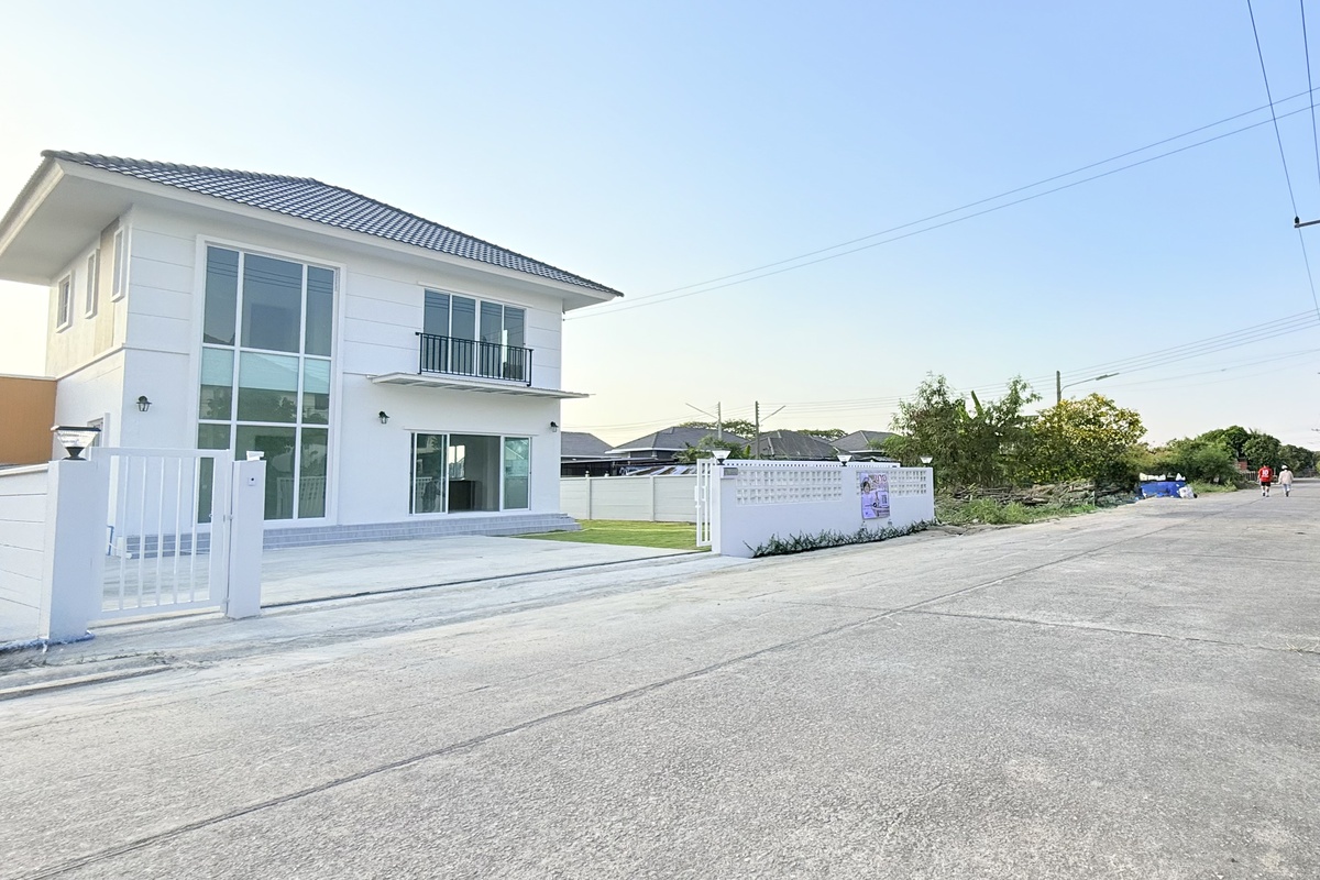 ประกาศฟรี! ซื้อ-ขาย-เช่า คอนโด บ้าน ทาวน์โฮม ที่ดิน และพื้นที่เชิงพาณิชย์ทั่วประเทศไทย ทุกทำเล ทุกงบประมาณ ไม่มีค่าใช้จ่าย ลงง่าย ขายไว เข้าถึงผู้ซื้อโดยตรง 3 510201pic2.jpg