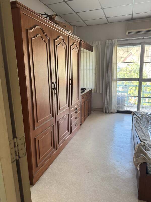 ประกาศฟรี! ซื้อ-ขาย-เช่า คอนโด บ้าน ทาวน์โฮม ที่ดิน และพื้นที่เชิงพาณิชย์ทั่วประเทศไทย ทุกทำเล ทุกงบประมาณ ไม่มีค่าใช้จ่าย ลงง่าย ขายไว เข้าถึงผู้ซื้อโดยตรง 5 508489pic4.jpg