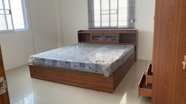 ประกาศฟรี! ซื้อ-ขาย-เช่า คอนโด บ้าน ทาวน์โฮม ที่ดิน และพื้นที่เชิงพาณิชย์ทั่วประเทศไทย ทุกทำเล ทุกงบประมาณ ไม่มีค่าใช้จ่าย ลงง่าย ขายไว เข้าถึงผู้ซื้อโดยตรง 5 258210pic4.jpg